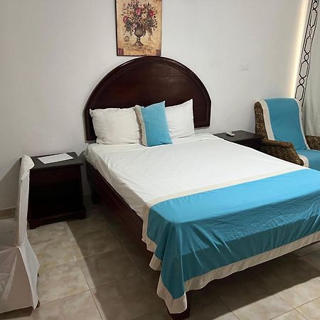 Hotel Nuevo Amanecer El Catey 외부 사진