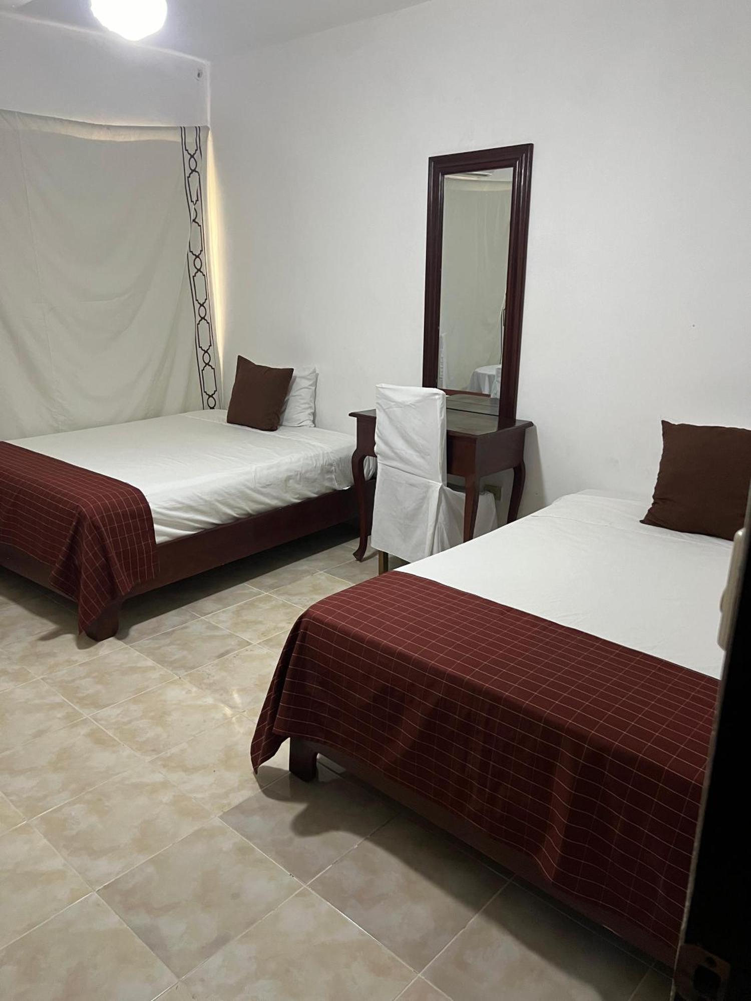 Hotel Nuevo Amanecer El Catey 외부 사진