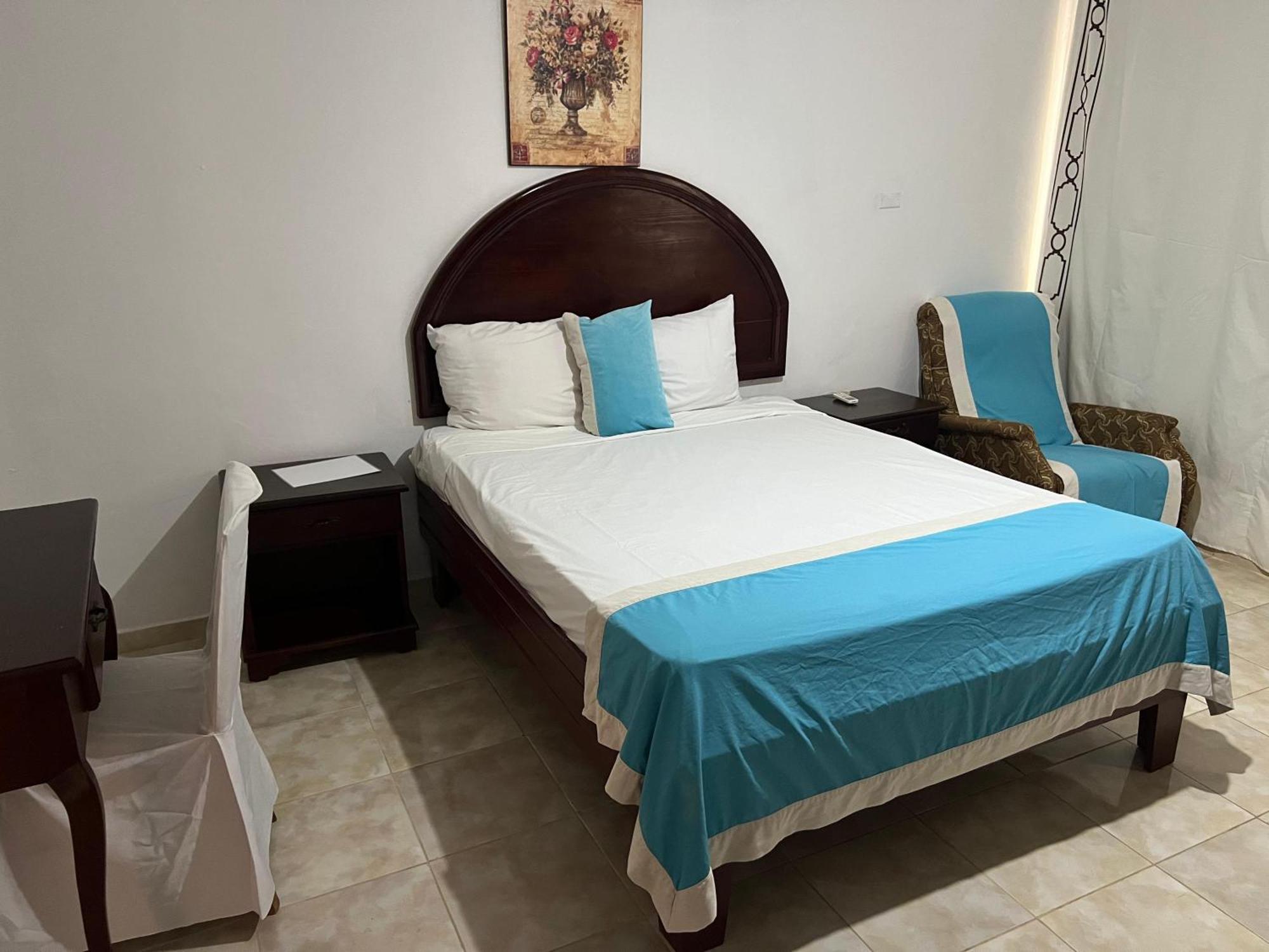 Hotel Nuevo Amanecer El Catey 외부 사진