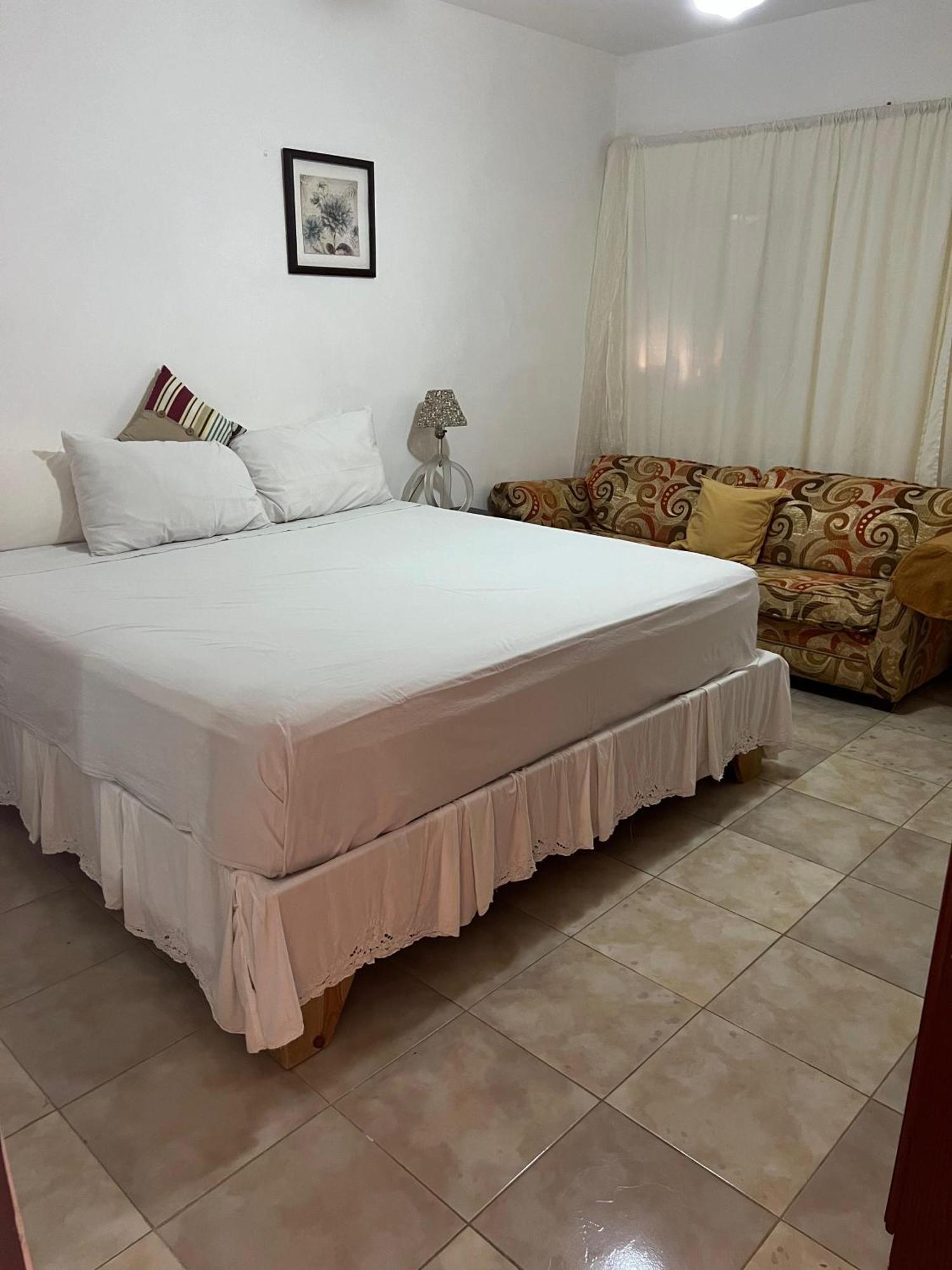 Hotel Nuevo Amanecer El Catey 외부 사진